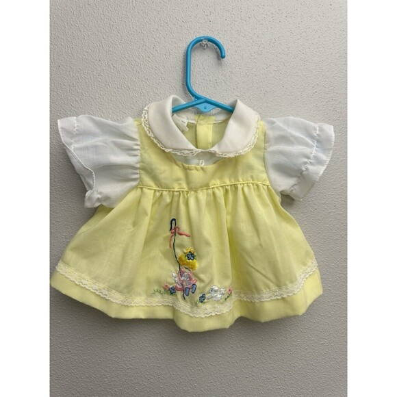 Vintage Embroidered Baby Dress Size Birth To 3 Months - Picture 1 of 9